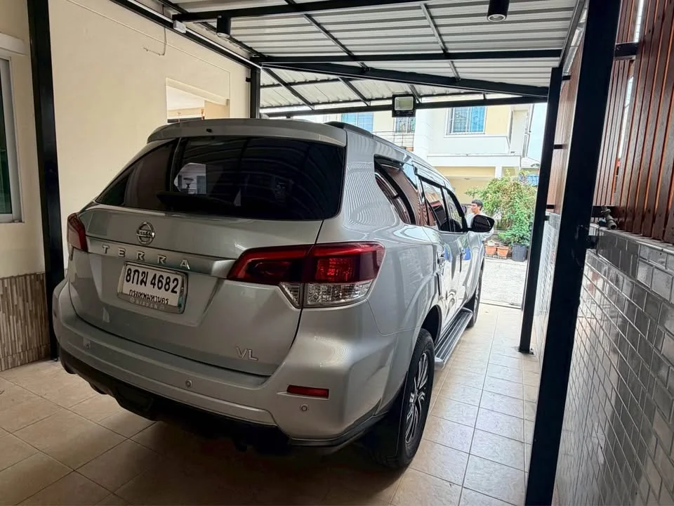 2018 Nissan Terra 2