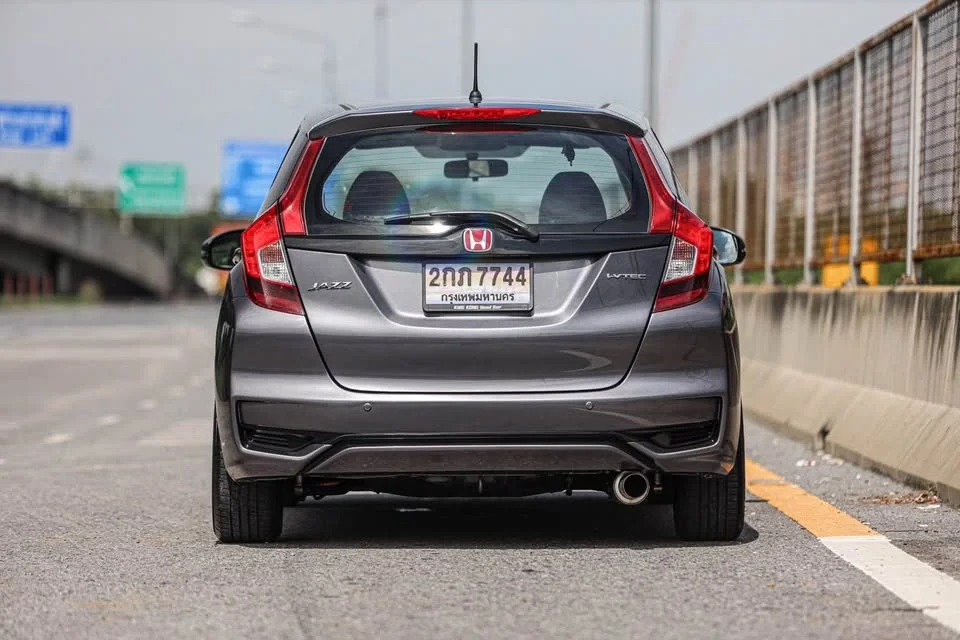 2020 Honda Jazz III 2