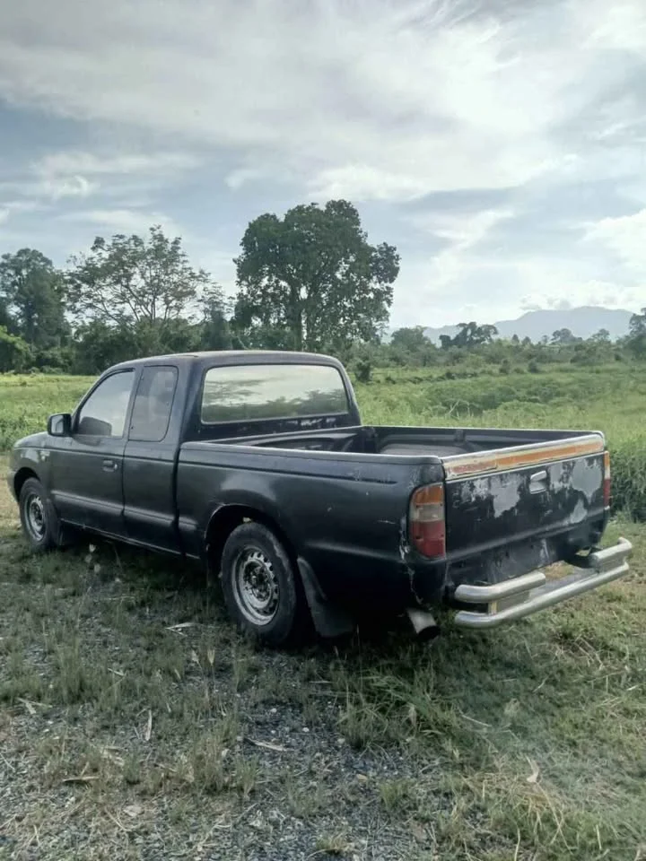 2004 Ford Ranger I 3