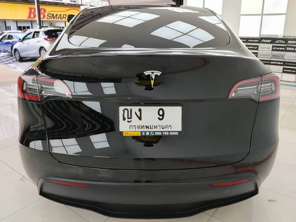 2023 Tesla Model Y 3