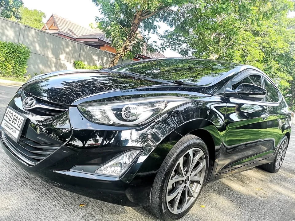 2016 Hyundai Elantra V 3