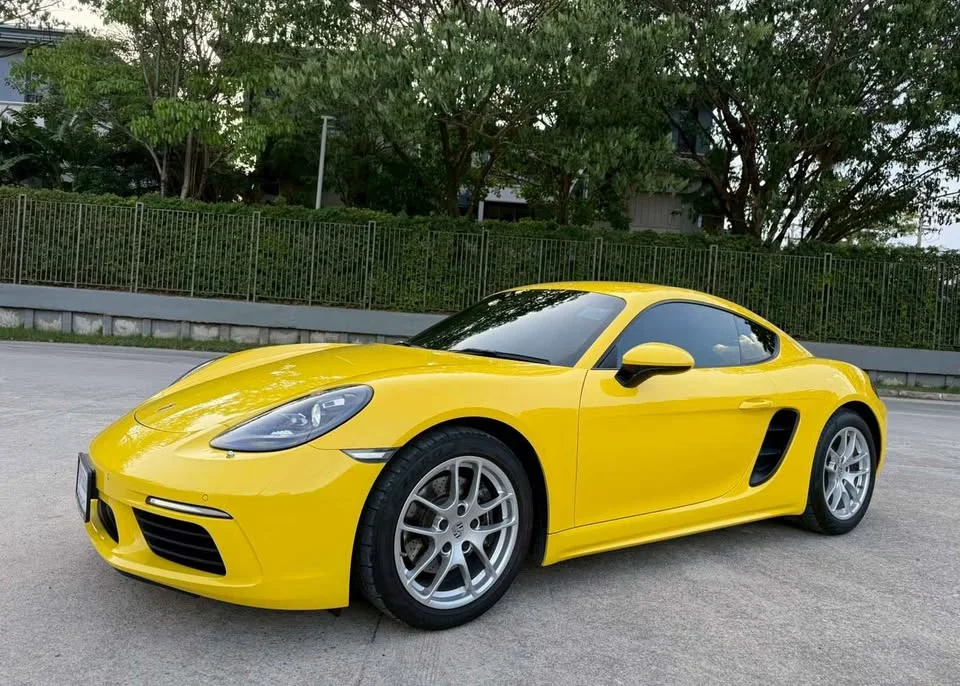 2017 Porsche 718 Boxster and Cayman IV 2