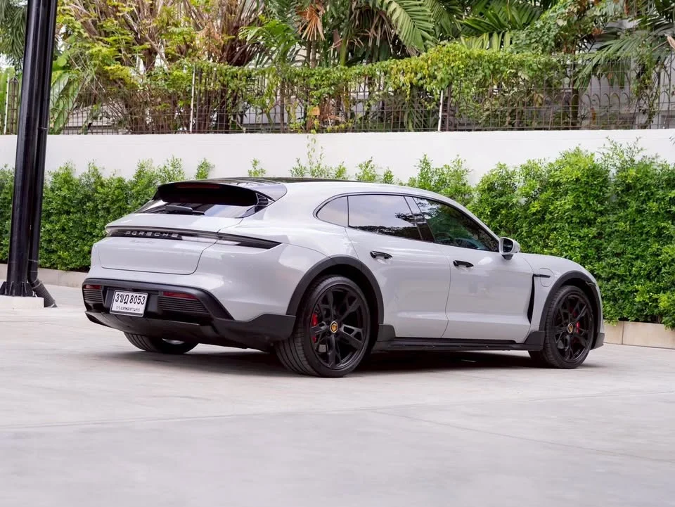 2022 Porsche Taycan 9J1 2