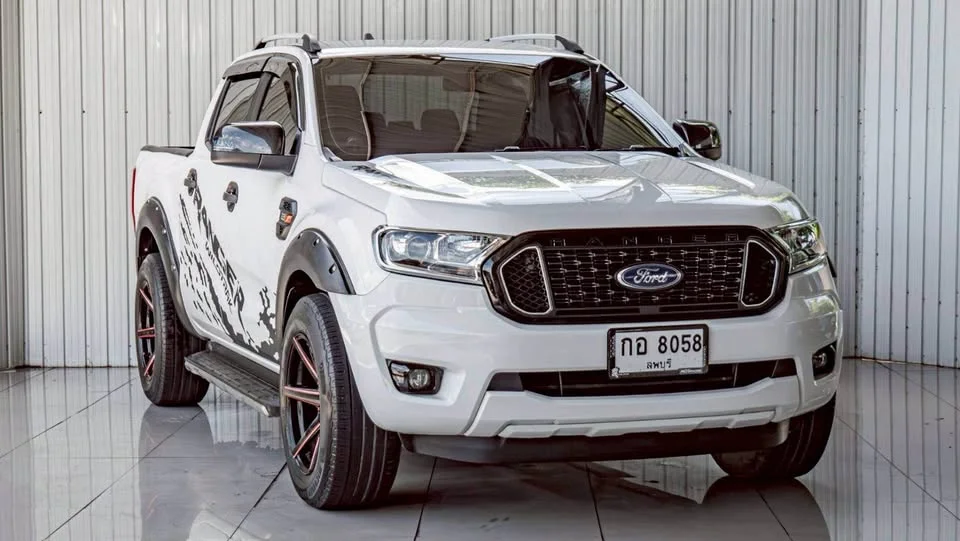 2020 Ford Everest II 3