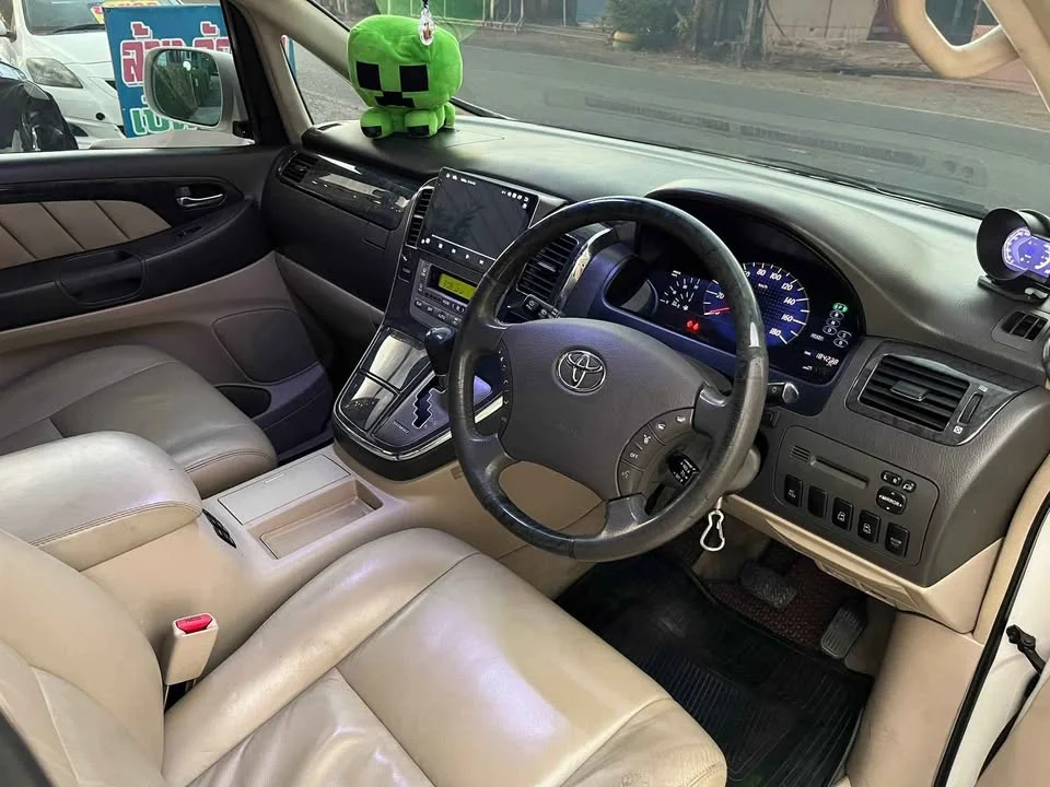 2005 Toyota Alphard, Vellfire I (AH10) 3