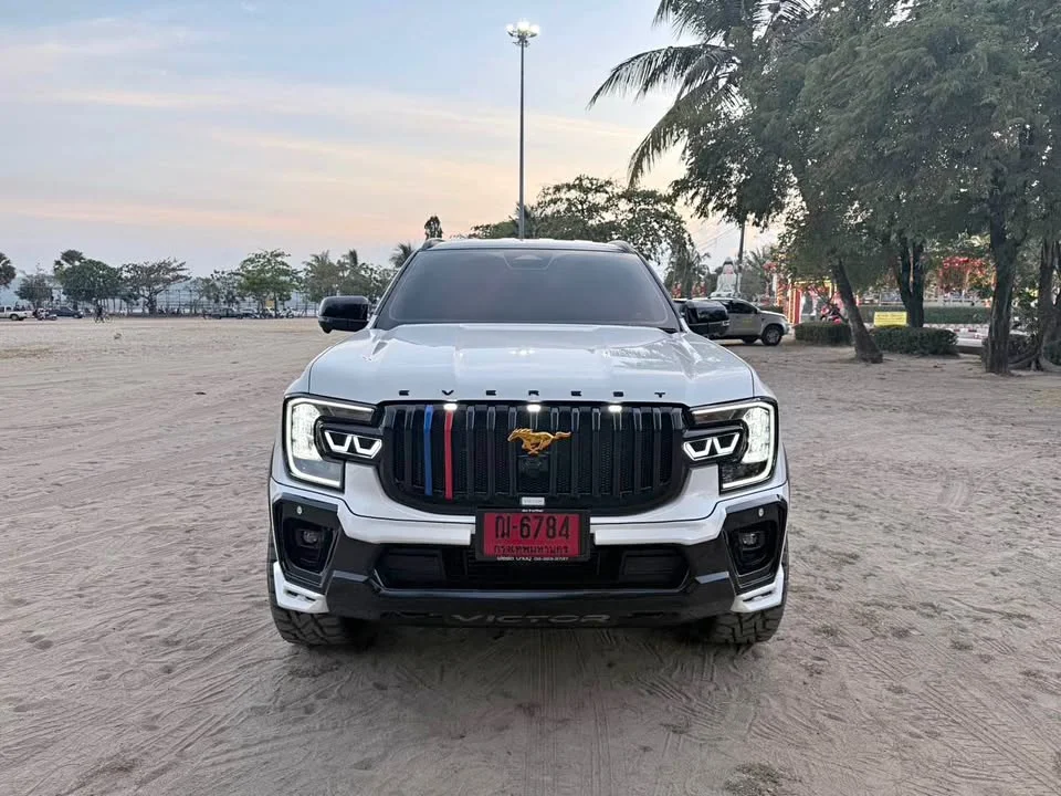 2026 Ford Everest III 3