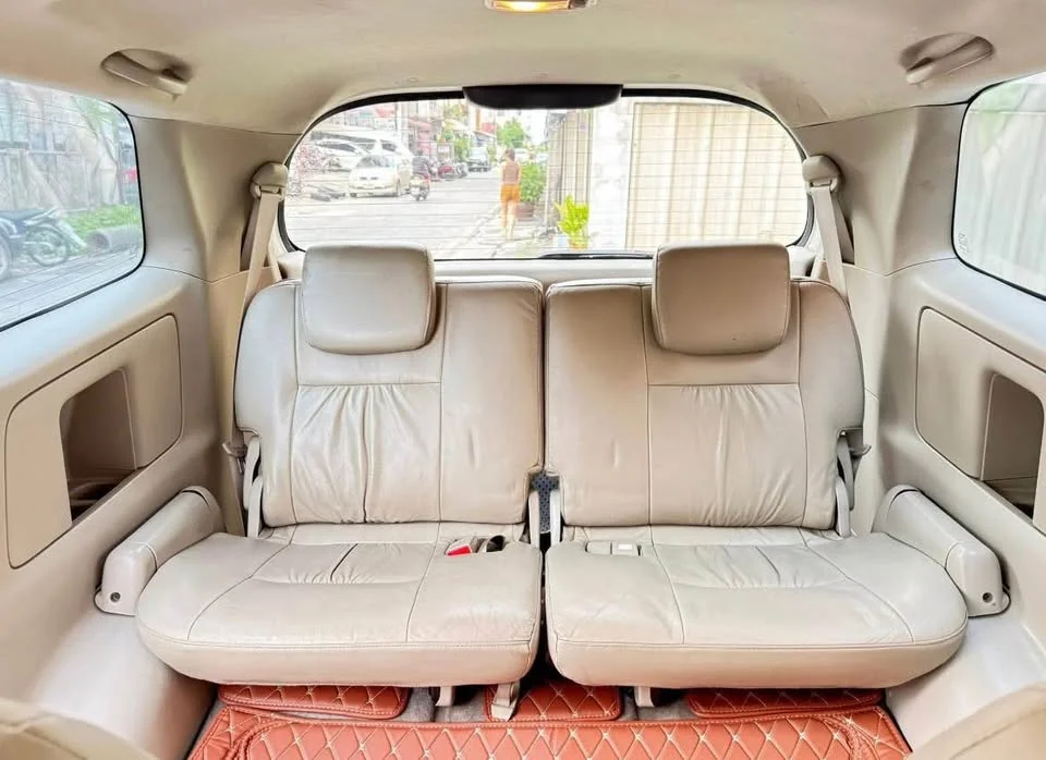 2012 Toyota Innova I 2