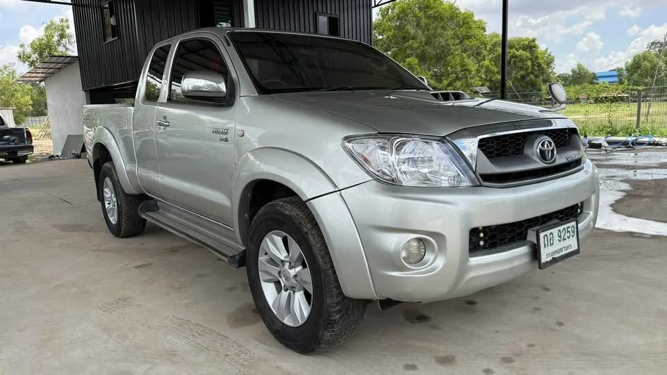 2010 Toyota Hilux VII 2
