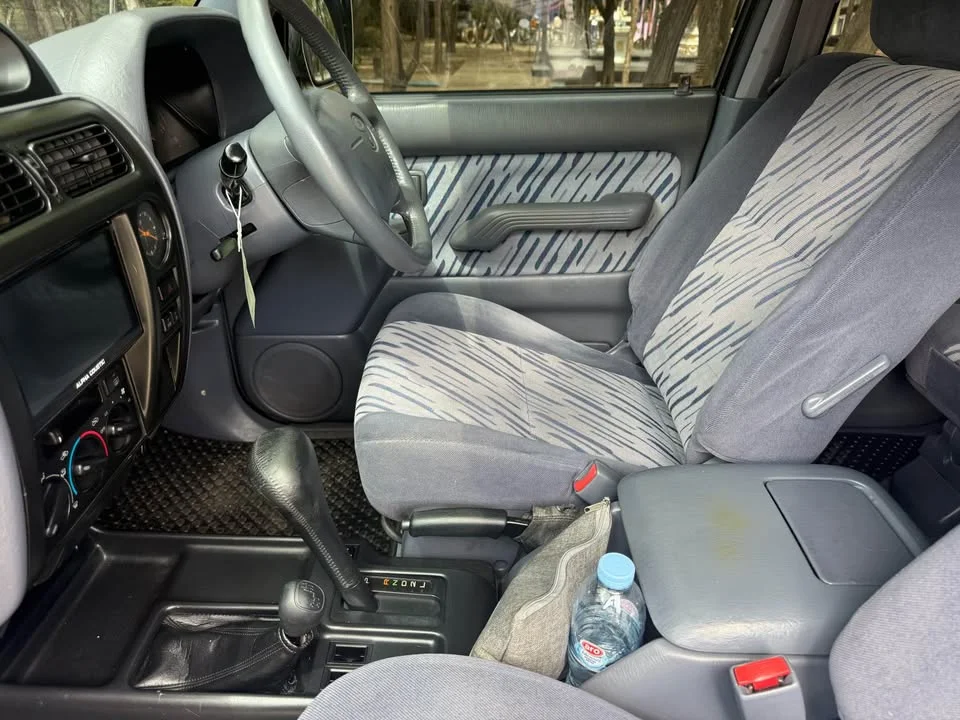 1999 Toyota Land Cruiser Prado J90 3