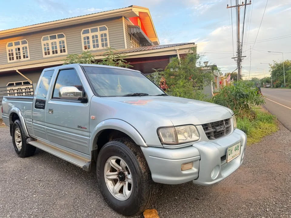 2001 Isuzu Faster Dragon Eyes III 2