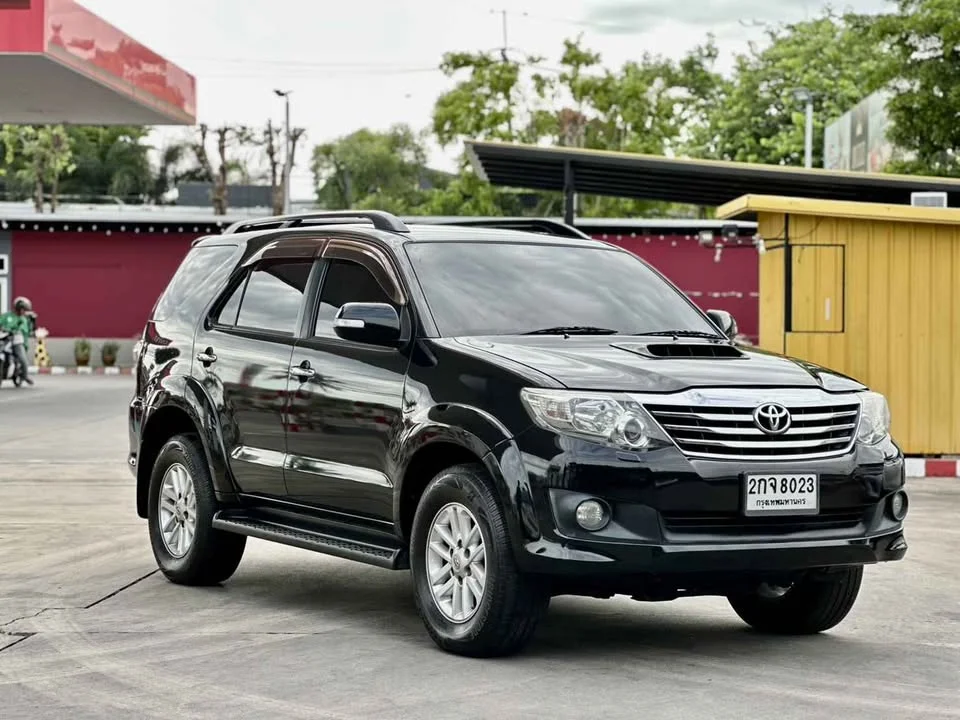 2013 Toyota Fortuner I 2