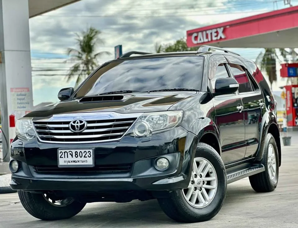 2013 Toyota Fortuner I 3