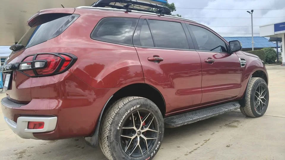 2015 Ford Everest II 3