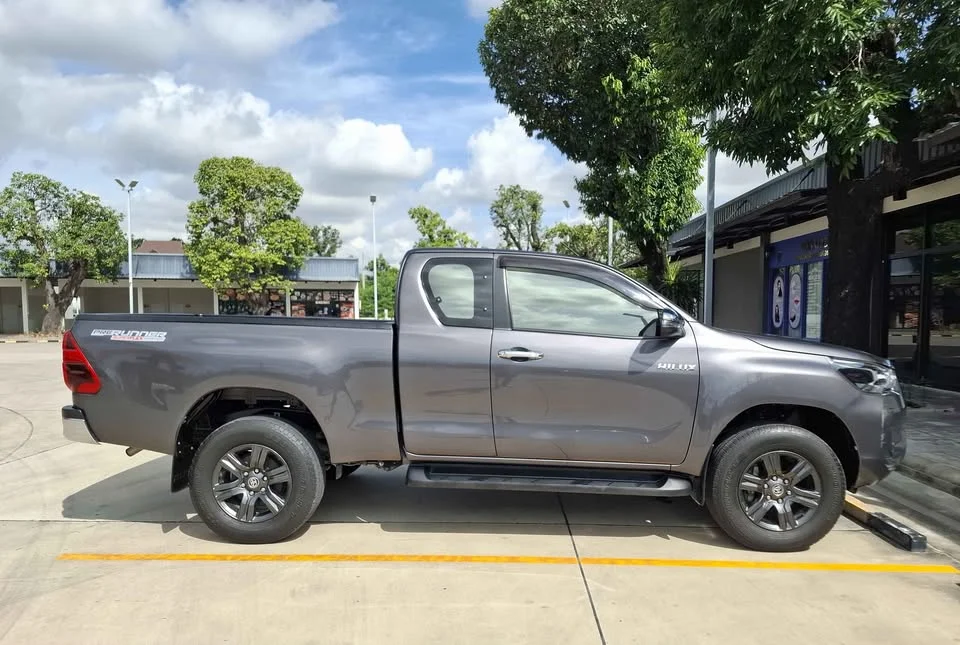 2021 Toyota Hilux VIII 3