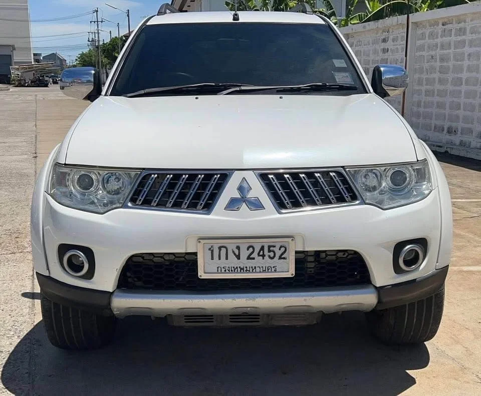 2012 Mitsubishi Pajero Sport II 3