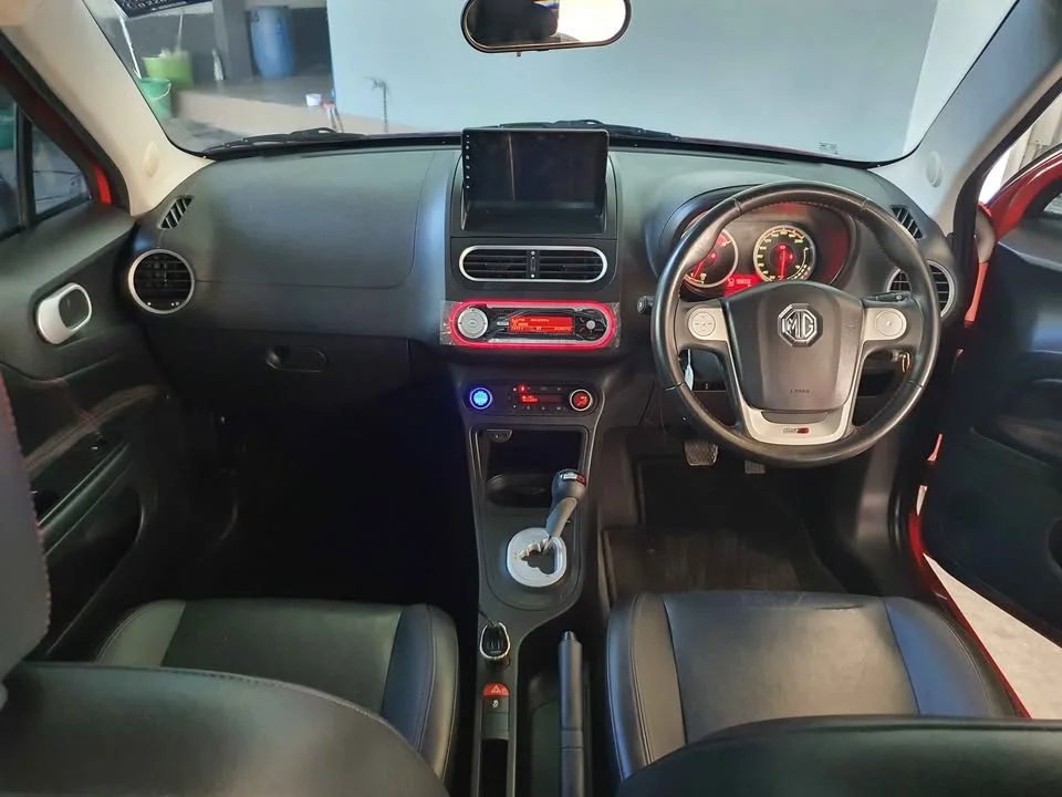 2016 MG 3 II 3