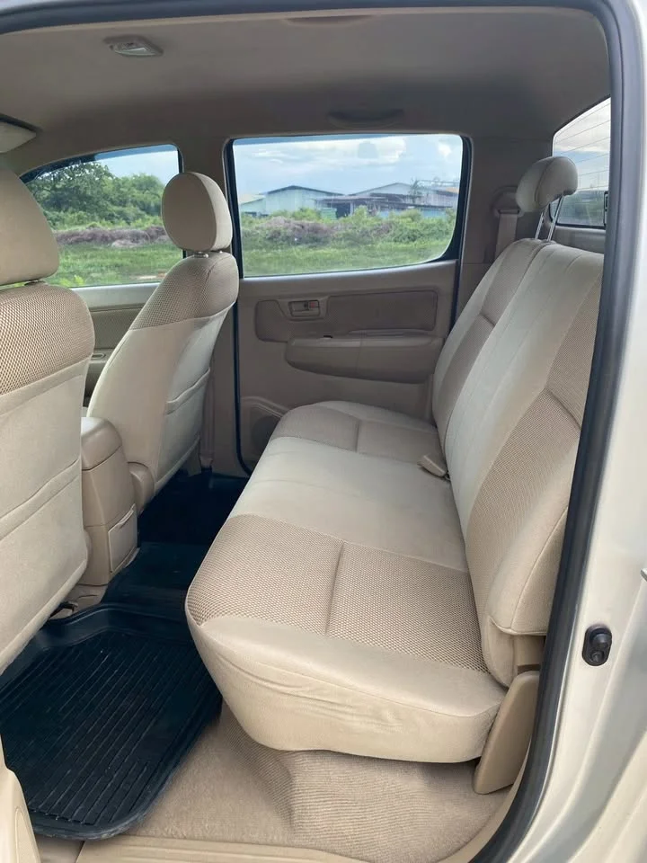 2010 Toyota Hilux VII 2