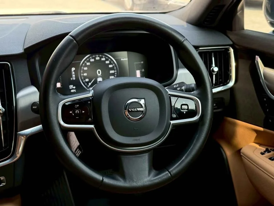 2017 Volvo S90 II 2