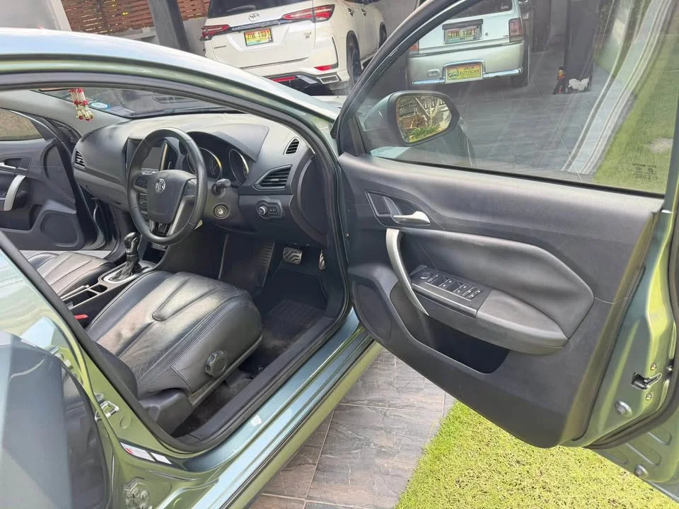 2016 MG 5 I  2