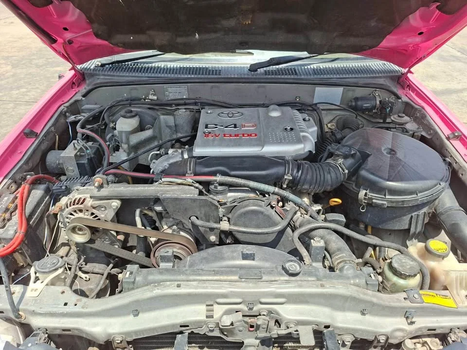 2004 Toyota Hilux Tiger VI 2