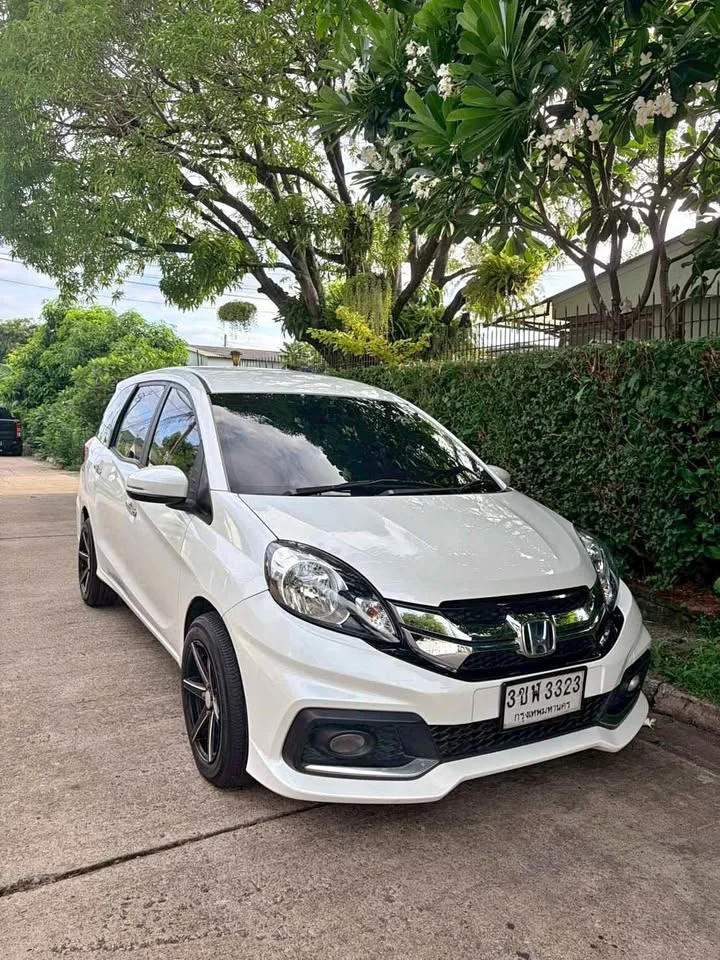 2015 Honda Mobilio II 2