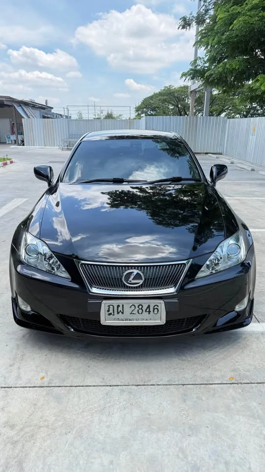 2006 Lexus IS II 3