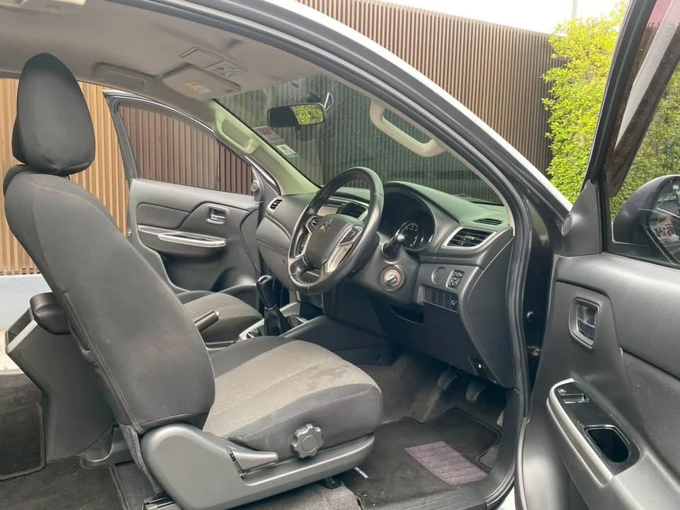 2019 Mitsubishi Triton V 2