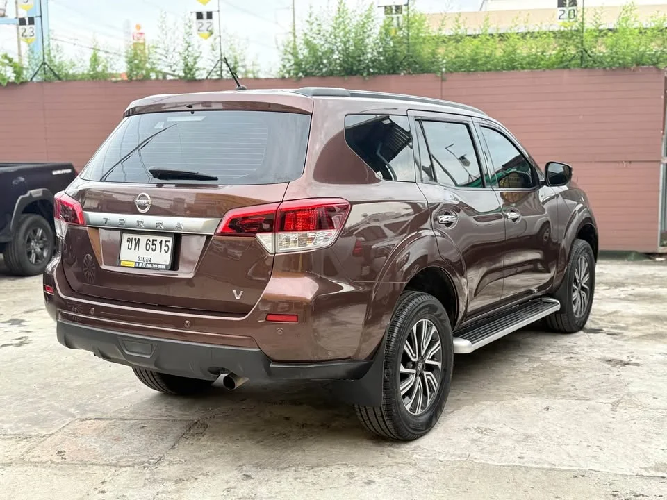 2020 Nissan Terra 3