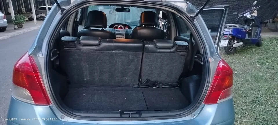 2010 Toyota Yaris II 3