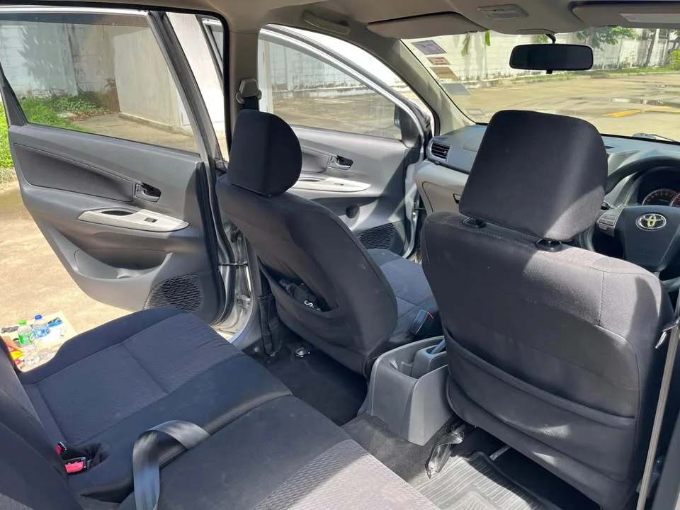 2011 Toyota Avanza II 2