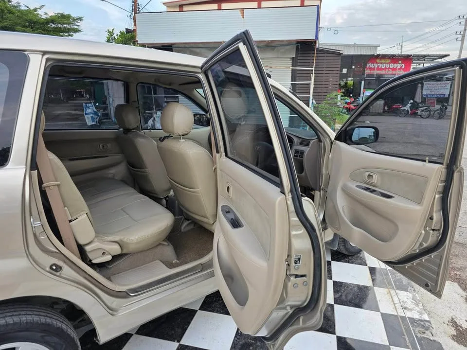 2006 Toyota Avanza I 2