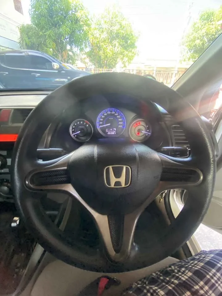 2013 Honda City V 3