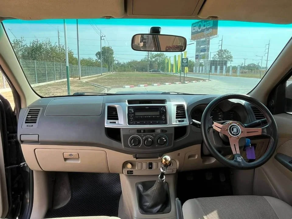 2013 Toyota Hilux VII 3