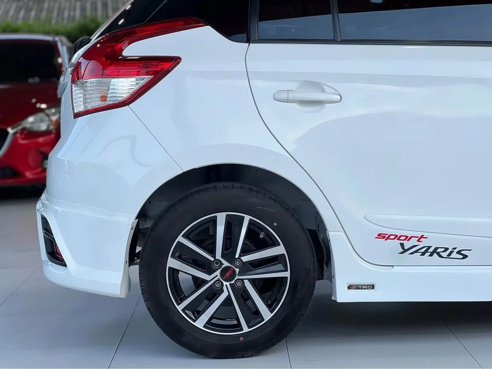 2014 Toyota Yaris III 3