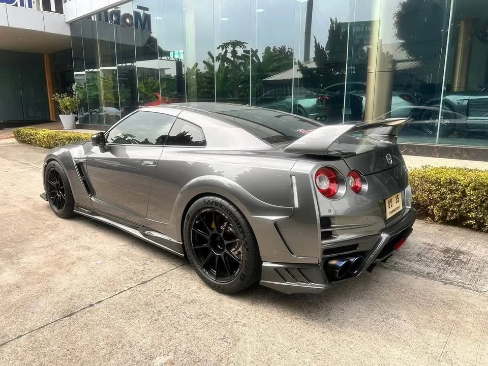 2009 Nissan GT-R R35 3