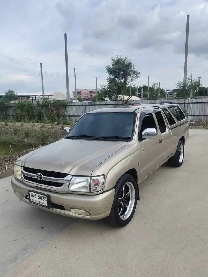 2004 Toyota Hilux Tiger VI 2
