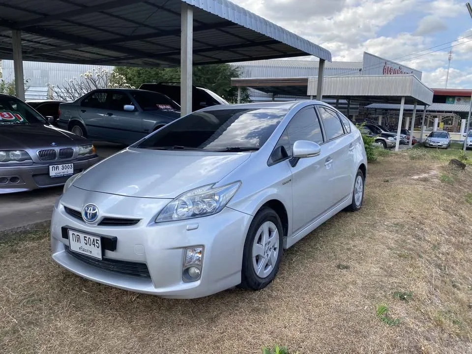 2012 Toyota Prius III 3