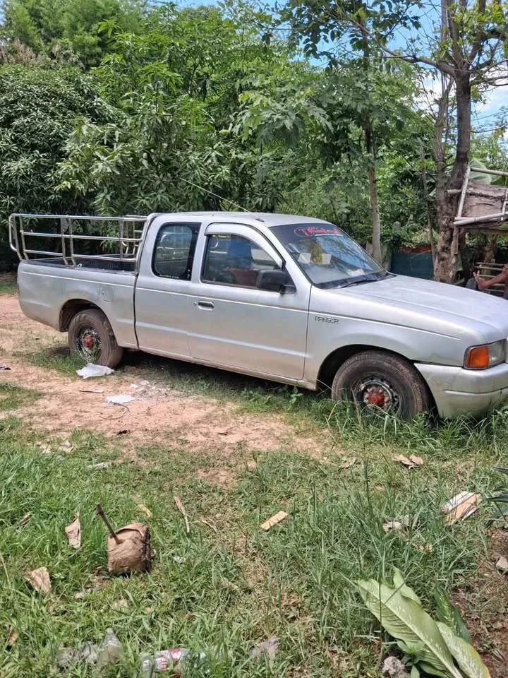 2000 Ford Ranger I 3
