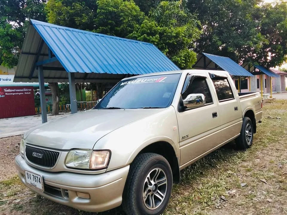 Isuzu Faster Dragon Eyes III 3