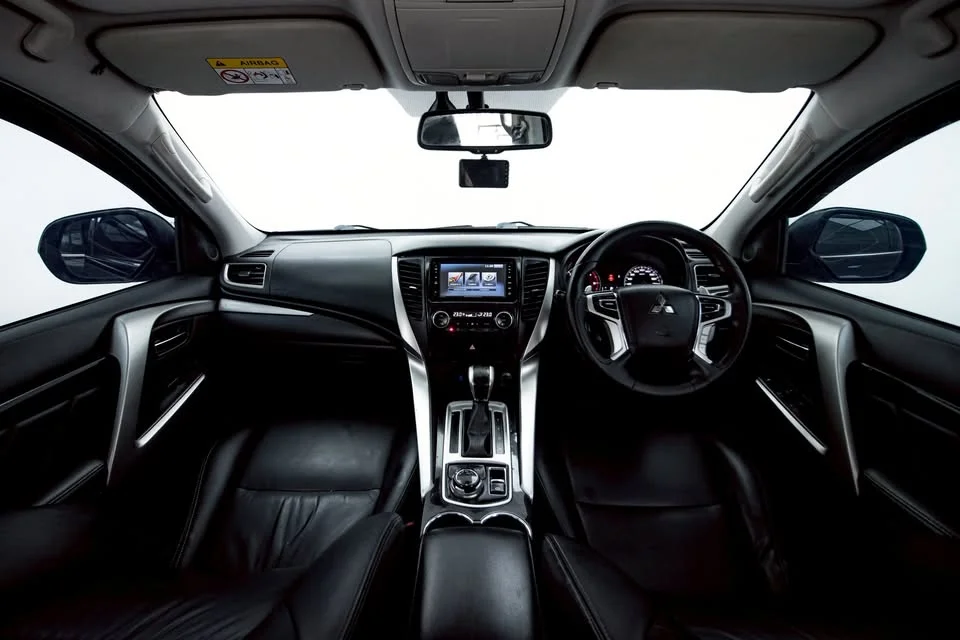 2017 Mitsubishi Pajero Sport III 3