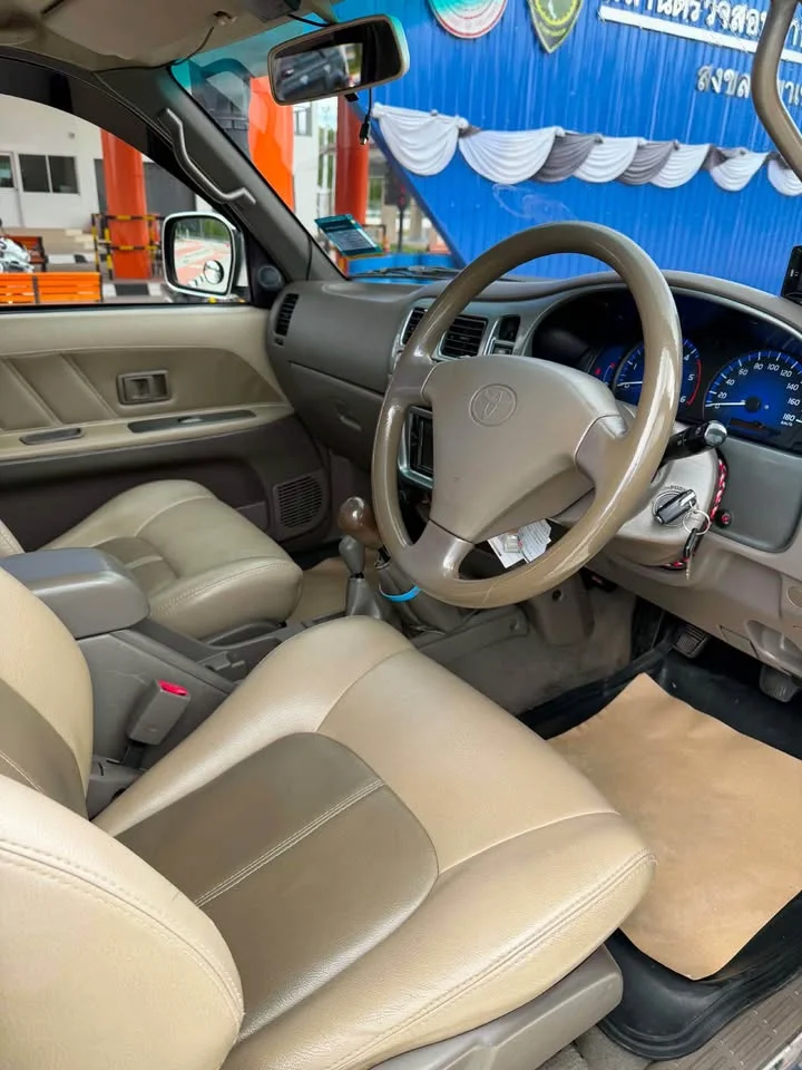 2004 Toyota Hilux Tiger VI 2