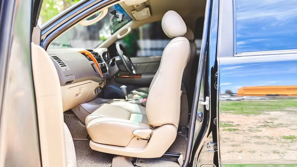 2010 Toyota Fortuner I 2