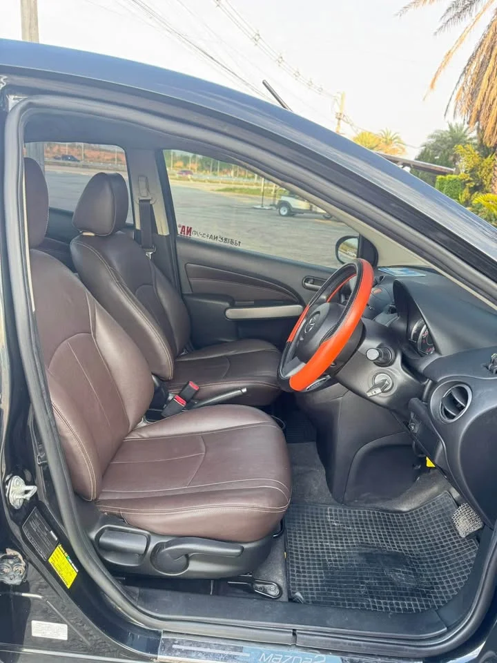2013 Mazda 2 II 3