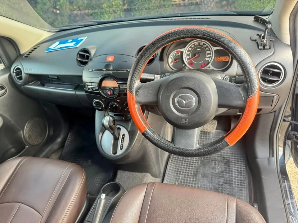 2013 Mazda 2 II 2