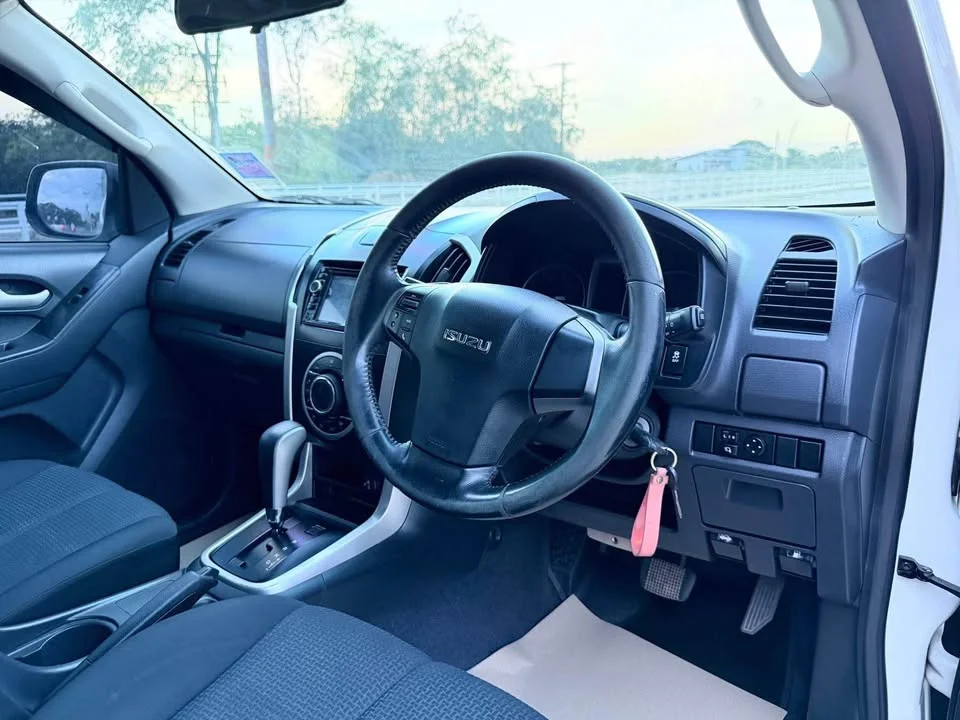 2013 Isuzu D-Max II (RT) 3