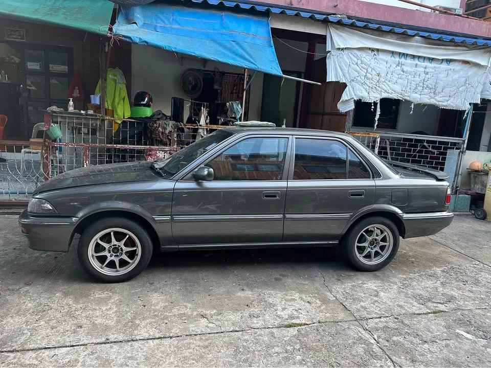 Toyota Corolla Altis VI (E90) 2