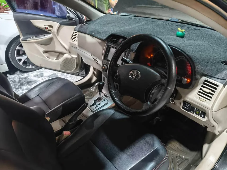 2010 Toyota Corolla Altis X (E140) 2