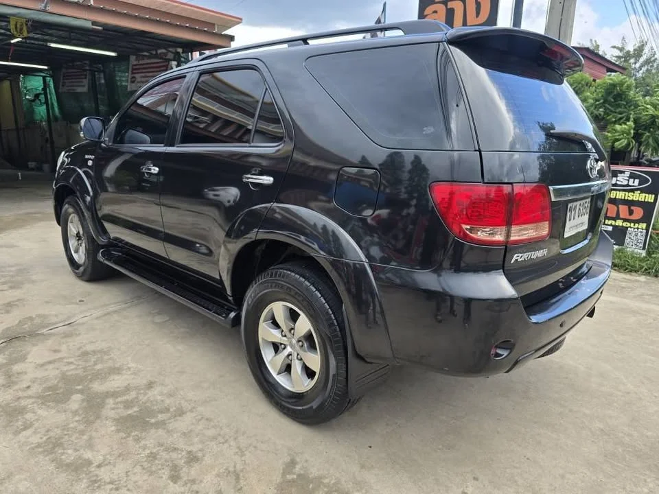 2006 Toyota Fortuner I 3