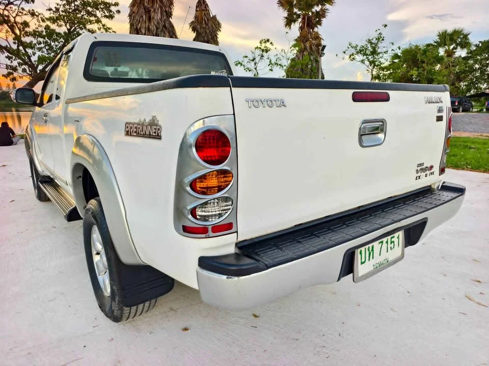 2007 Toyota Hilux VII 2