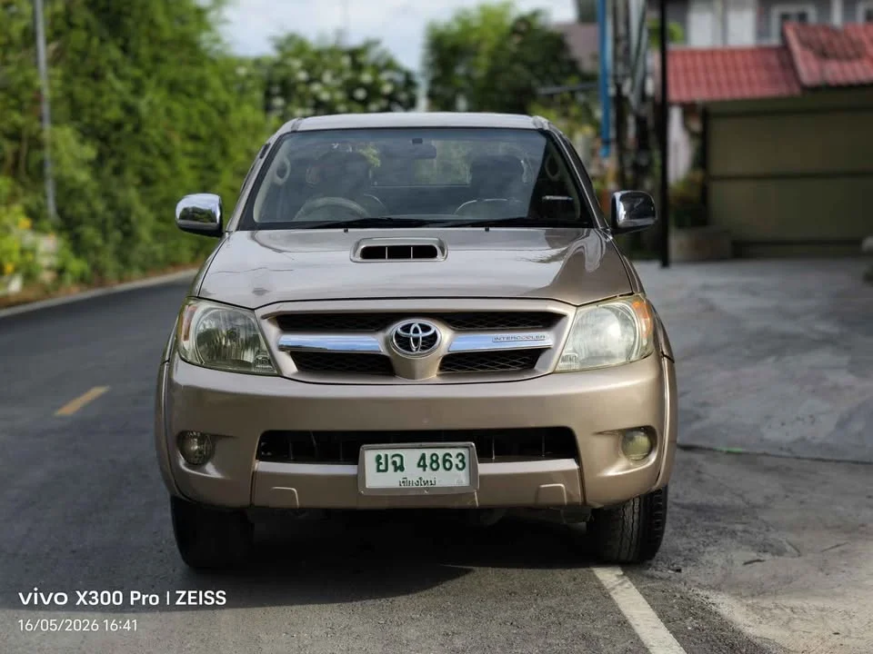 2006 Toyota Hilux VII 2